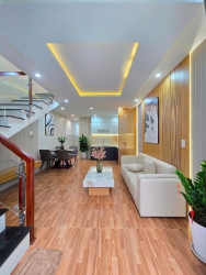 n nhà mới 2 tầng full nội thất tại Quảng Nam