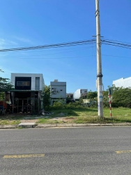 Bán đất đường 10m5 Dương Loan đối diện sân vận động Hoà Xuân tại Quảng Nam