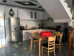 Nhà như hình Kiệt ô tô thông suốt thuộc điện ngọc tại Quảng Nam