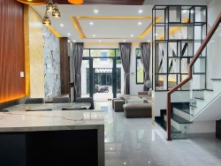 ch Thị Trang tại Quảng Nam