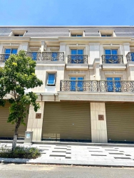 Bán nhà phố liền kề 5 tầng mặt tiền Nguyễn Lộ Trạch dự án Regal Pavillon, ngay trung tâm Quận Hải tại Quảng Nam