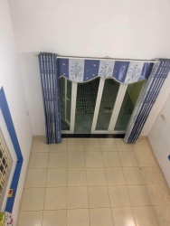 nh 2 kẹp cống bên hông đi bộ ra chợ Hoà Xuân tại Quảng Nam