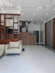 Bán nhà 2 tầng Mặt Tiền đường 5,5m - Hòa Minh tại Quảng Nam