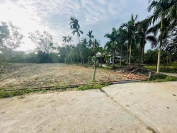 n 190m2 đất ở hoàn toàn ngay chợ lệ trạch vào đoạn Đường 5m ô tô vào tận nơi tại Quảng Nam