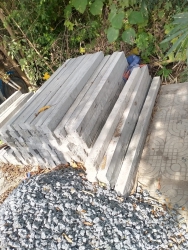 Trụ bê tông và Bút bê tông có lưới, Lưới thép để rào vườn trang trại tại Quảng Nam