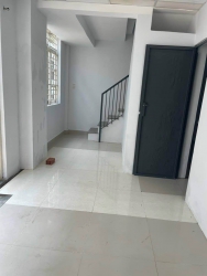 Nhà 2 tầng 2 phòng ngủ, 2WC, phòng khách, phòng thờ, ban công và thêm 5 phòng tại Quảng Nam