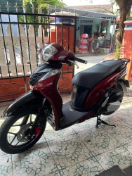 Sinh nữ bán máy ảnh 38 triệu, nguyên zin, lột keo mới tinh tại Quảng Nam