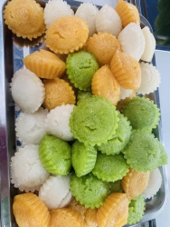 Bánh và Chè còn đầy đủ cho khách hàng, giao hàng tận nơi tại Quảng Nam