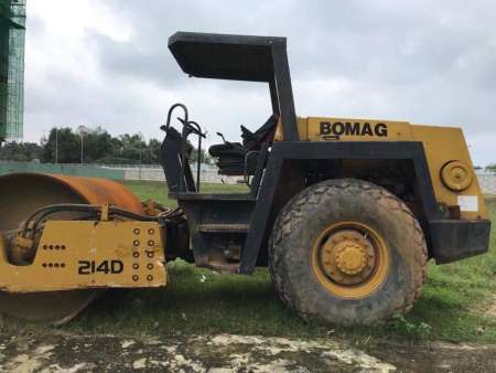 Hiện tại bên công ty mình dư 1 xe Lu nên muốn bán tại Quảng Nam