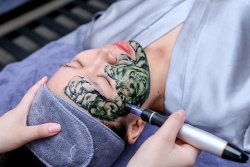 DỊCH VỤ TRỊ MỤN TẠO XOÁN BĂNG tại Quảng Nam