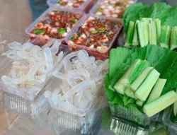 Hôm nay Mn An nhau gi ung ho Goi Ca Trich Goi Sua mam nhi nha E voi tại Quảng Nam
