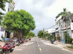 Bán đất mặt tiền đường 7m5 sát công viên Bá Tùng gần UBND phường Hòa Quý tại Quảng Nam