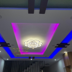 Đèn mâm nhiều chế độ sáng tại Quảng Nam