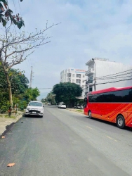 Hiếm - Chào bán lô đất mặt tiền Chính Hữu - Gần Phạm Văn Đồng - Diện tích 71m2 - Đường 15m - Kinh tại Quảng Nam