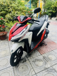 Vario 150 trắng đỏ Máy móc nguyên zin chân cẳng liền lac E bán tại Quảng Nam