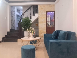SỤP HẦM CHỦ MÓT BÁN CHO CON ĐỊNH CƯ MỸ HẠ 150 TRIỆU, GIÁ MỚI CHỈ CÒN 2,2 TỶ, NHÀ 2,5 TẦNG, ĐƯỜNG LÊ DUẪN ĐÀ NẴNG tại Quảng Nam
