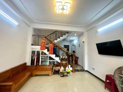 Bán Nhà 2 Tầng Mặt Tiền Tô Hiến Thành - Cách Biển 500m - Đầy Đủ Nội Thất - Giá Chỉ 6,x Tỷ Thương Lượng tại Quảng Nam