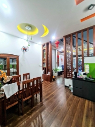 CHỈ 2 TỶ SỞ HỮU NGAY NHÀ 2 TẦNG FULL CÔNG NĂNG MẶT TIỀN ĐƯỜNG NHỰA 5M5 KHU LIÊN CHIỂU GẦN HOÀNG VĂN THÁI tại Quảng Nam