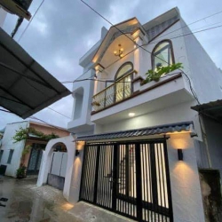 Bán nhà 2 tầng đổ 2 mê tại 82 Nguyễn Chánh tại Quảng Nam