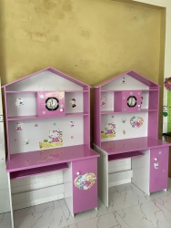 Bàn học cho học sinh trong mùa trở lại trường tại Quảng Nam