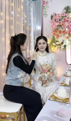 Nhat dinh phai lay mot nguoi... mot nguoi vua gap ban da cuoi tại Quảng Nam