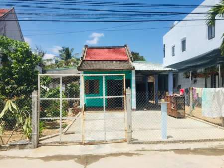 Cho thuê nhà cấp 4, nhà 1 phòng khách,3 phòng ngủ riêng , 1Tolet , vườn rộng sạch.. tại Quảng Nam