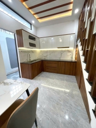 n Nhà 3 tầng Trần Cao Vân đứng nhà thấy đường, kiệt thông ra chợ, ra biển tại Quảng Nam