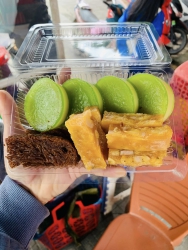 Chè môn nếp cẩm và thịt hộp tại Quảng Nam