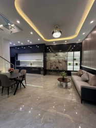 n nhà 3 tầng trung tâm thành phố kiệt Trần Cao Vân tại Quảng Nam