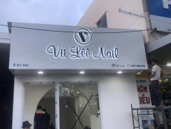 Bảng hiệu alu chữ nổi đèn led sáng chân chữ ko dùng bách. Chuyên dành cho SPA BỀN - ĐẸP - SANG - tại Quảng Nam