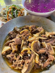 Sáng nay nuôi vịt xiêm tại Quảng Nam