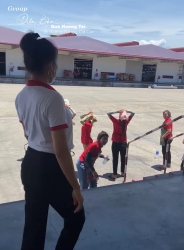 Phát hiện chị em cty giày Rieker KCN Điện Ngọc đứng nhìn mặt trời tại Quảng Nam