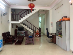 Bán Nhà 2 tầng mặt tiền Lê thị tính tại Quảng Nam