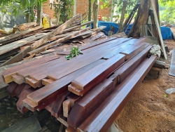 Cần bán căn nhà gỗ, nguyên bản, diện tích 4m x 11m tại Quảng Nam