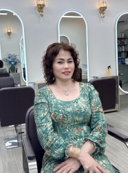 Mỳ tôm và kiểu tóc mới tại Salon Lâm Tiến tại Quảng Nam
