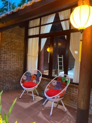 Villa Hội An chưa bao giờ ngừng hot - cung cấp chỗ nghỉ có hồ bơi ngoài trời, khu vườn, phòng chờ chung và sân hiên. tại Quảng Nam