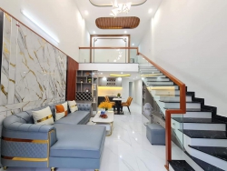 Bán căn nhà gác lửng đúc 27/ Tú Quỳ Thông 86 Nguyễn Huy Tưởng kiệt cách đường chính 50m từ nhà thấy đường chính vừa hoàn thiện xong 100% gần bến xe Tp Đà Nẵng tại Quảng Nam