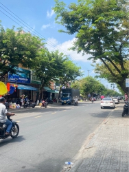 Cần bán nhà HÙNG VƯƠNG ĐỐI DIỆN TRƯỜNG ĐẠI HỌC QUẢNG NAM tại Quảng Nam
