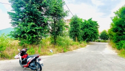 Bán lô góc 2 mặt tiền đối diện sân bóng đá tại Quảng Nam