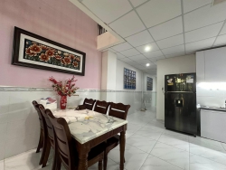 Cho thuê nhà 4 tầng khu Chế Lan Viên, Mỹ An, Ngũ Hành Sơn tại Quảng Nam