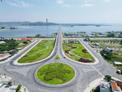 Biệt Thự Sang Trọng, Mặt Tiền Đường Trường Sa 36m View Sông Trà Khúc tại Quảng Nam