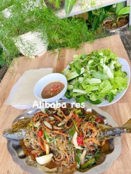 Quán Alibaba - Đặc sản gà hấp Duy Xuyên tại Quảng Nam