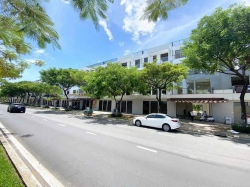 Bán lô MT Hoàng Thị Loan, Hoà Minh kẹp kiệt ôtô tại Quảng Nam