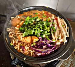Menu Quán LYN: Mỳ cay, Kim báp, Mỳ trộn, Sandwich, Coffee, Matcha... tại Quảng Nam