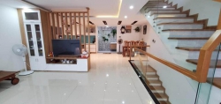 Nhà đẹp 3 tầng, diện tích 84m2, mặt tiền 6m đường 7m5, trung tâm Hải Châu Đà Nẵng tại Quảng Nam