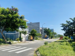 Chủ cần tiền bán lô 90m2 gần trường ĐH FPT, chỉ 1,6 tỷ, sổ đỏ sẵn tại Quảng Nam