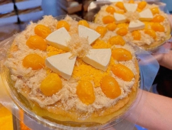 Bánh bông lan trứng muối siêu ngon cho khách hàng của tôi tại Quảng Nam