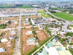 ĐƯỜNG 24M KĐT PHÚ MỸ HƯỚNG ĐÔNG, GIÁ 1 tỷ 690 triệu Thương lượng tại Quảng Nam