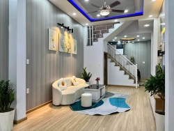 Nhà 3 tầng mặt tiền Cù Chính Lan tại Quảng Nam