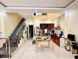 Bán nhà 2 tầng trung tâm thành phố Kiệt Lê Độ tại Quảng Nam